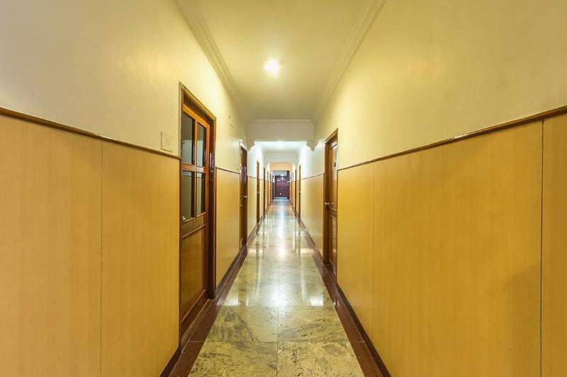 Hotel Mount Heera 2*